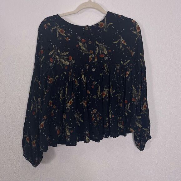 Holding Horses Anthropologie Black with Orange Floral Print Flowy Long Sleeve Bl - Picture 3 of 10